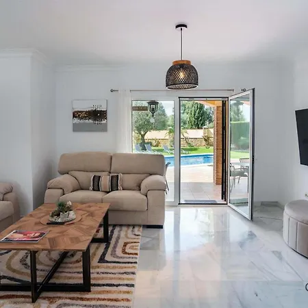 Hole In One - Goletmalaga Villa *